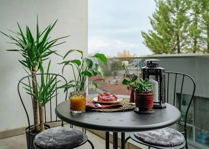 11 - New Building & Parking * Bucareste