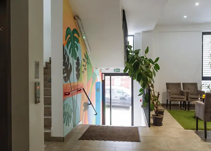 11 - New Building & Parking Bucareste