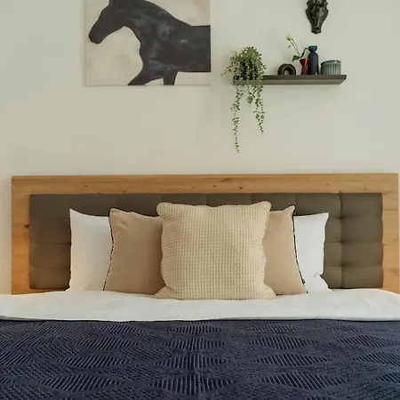 11 - New Building & Parking Bucharest