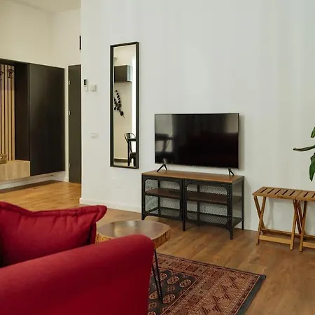 11 - New Building & Parking Boekarest