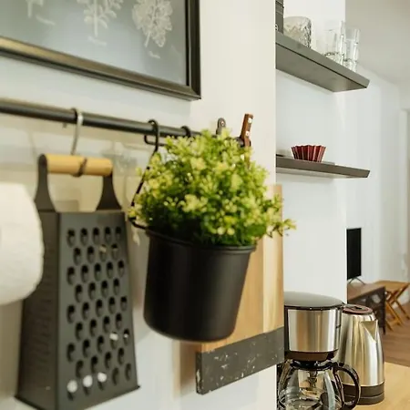 11 - New Building & Parking Apartment