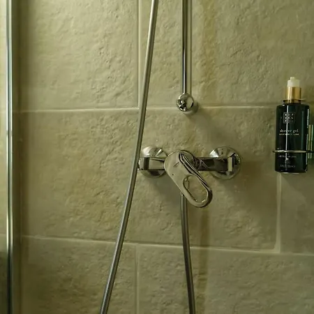 11 - New Building & Parking Boekarest