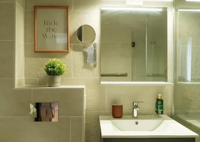 11 - New Building & Parking * Bukurešť