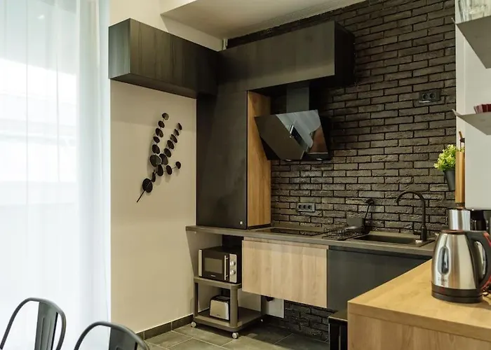 11 - New Building & Parking Bukurešť