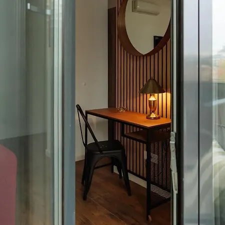 11 - New Building & Parking Apartman Bukarest