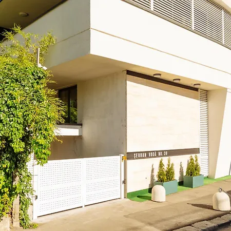 11 - New Building & Parking Bukarest